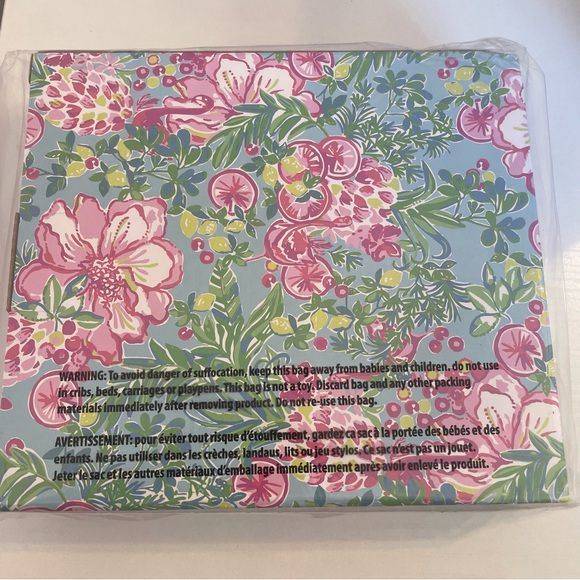 Lilly Pulitzer Pineapple Motif Trinket Dish - Picture 5 of 5